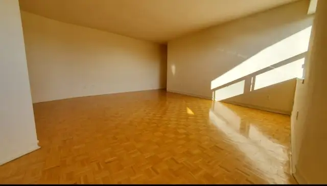 2 Bedroom - Photo 4