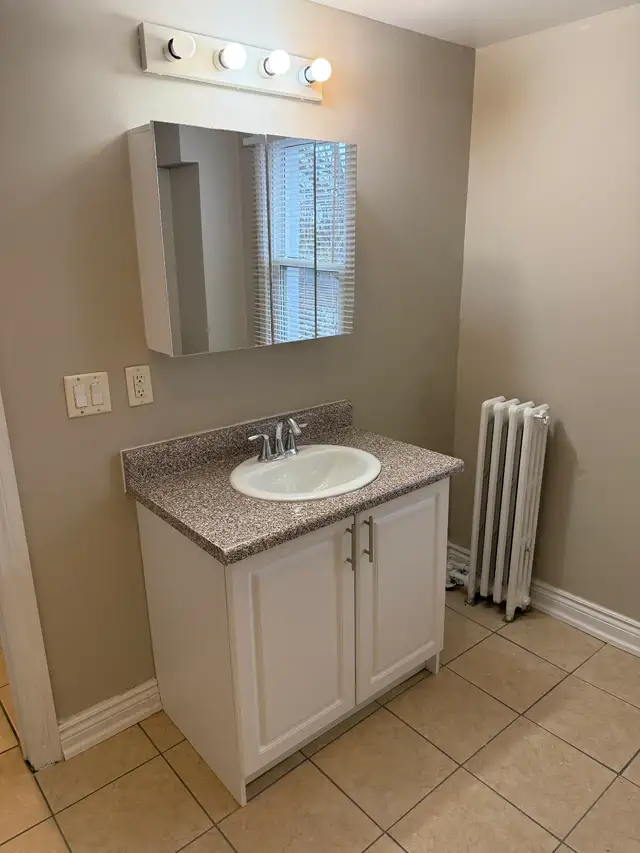 1 Month FREE - Bright & Spacious One-Bedroom Apartment - Photo 7