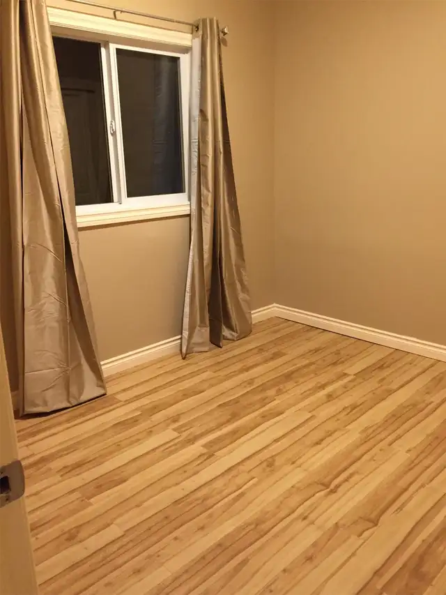 ALL UTILITIES & INTERNET INCLUDED 2 Bed, 1 Bath Lower Suite - Photo 8