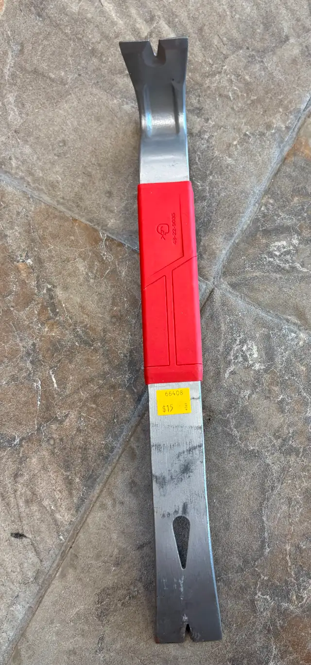 Milwaukee Construction Prybar (Model: 48-22-9035 )