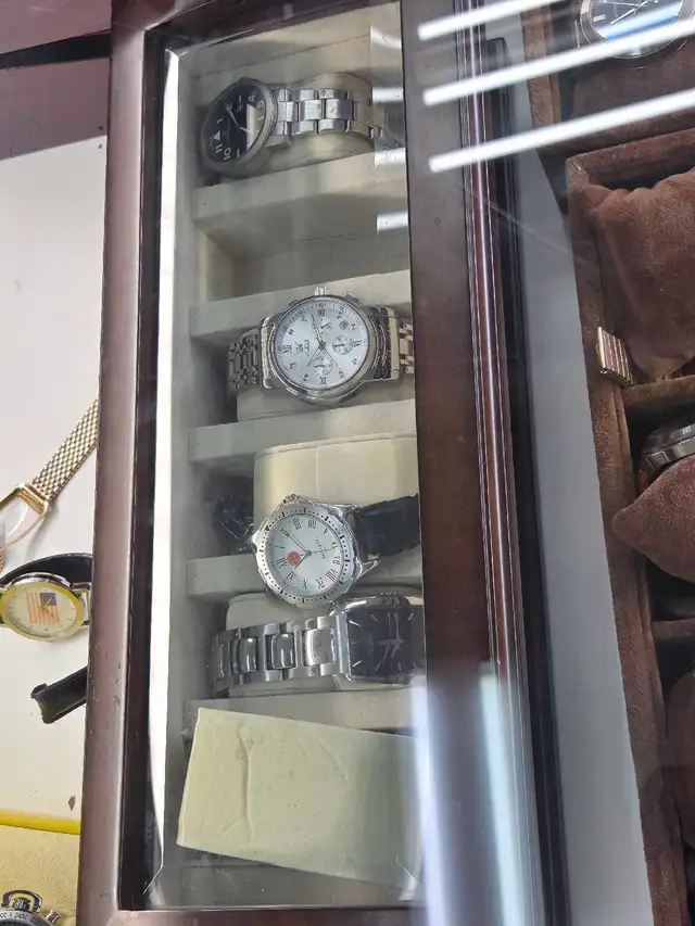 We Buy High End Watches - Photo 3