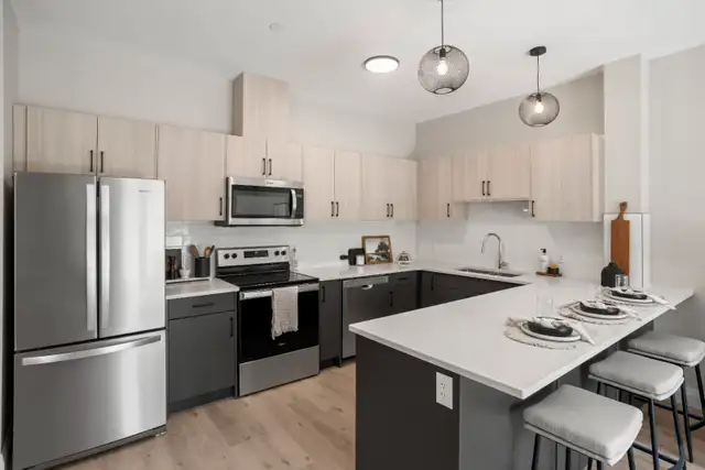 1 Bed, 1   Den Apartments Available NOW in Lucan, ON! - Photo 3