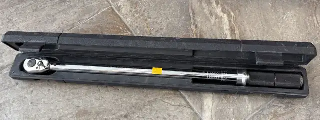 Maximum 058-9399-2 Torque Wrench in Case