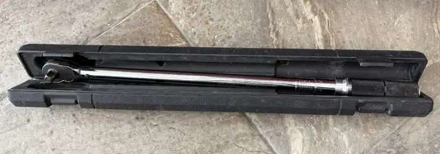 Maximum 058-9399-2 Torque Wrench in Case - Photo 2