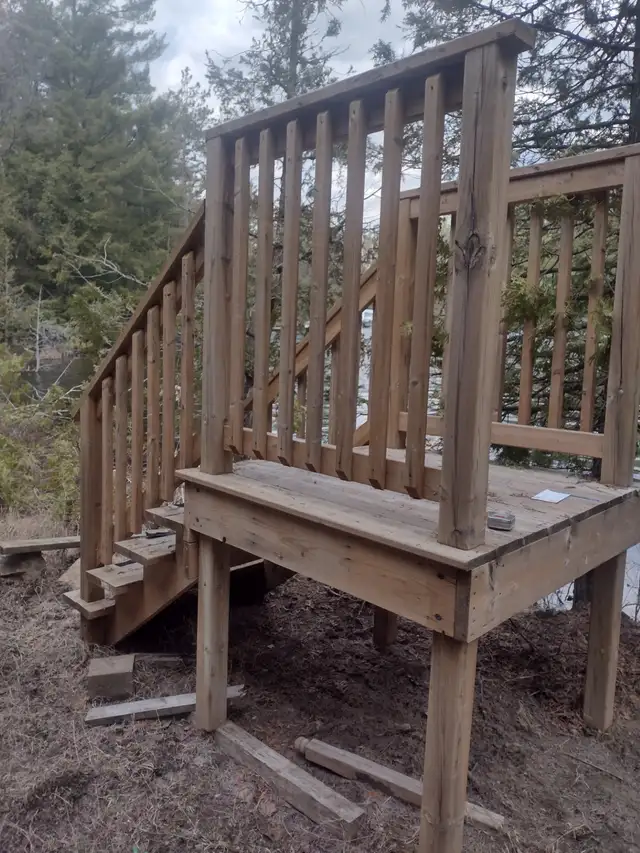 STAIRCASE OUTDOOR - Photo 3