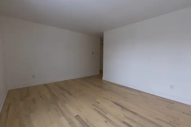 Bright and spacious 5 1/2 in Ahuntsic (Saint-Sulpice) - Photo 4