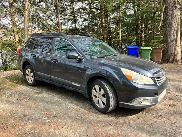 Subaru Outback 2011 - Photo 4
