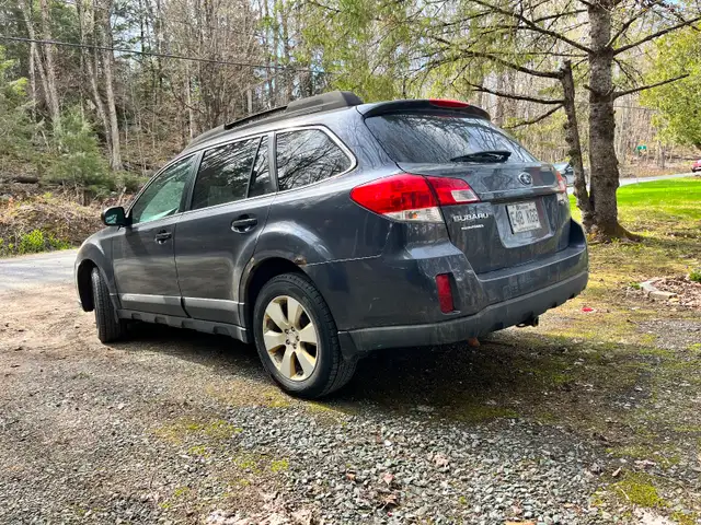 Subaru Outback 2011 - Photo 8