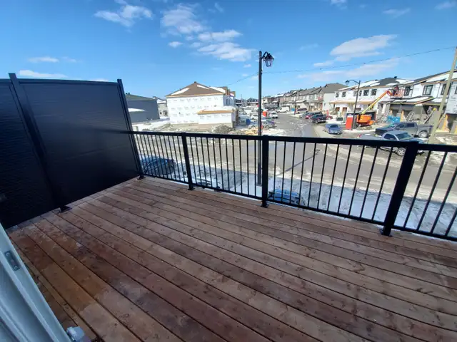 Modern 3-Storey Townhouse for Rent in North Kanata(Arcadia) - Photo 5