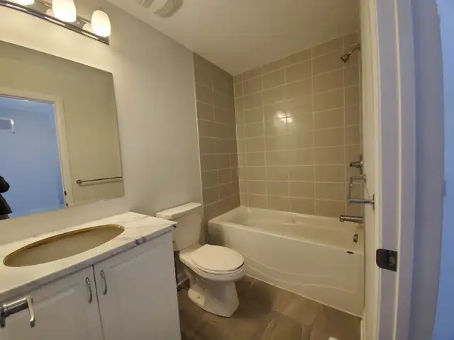 Modern 3-Storey Townhouse for Rent in North Kanata(Arcadia) - Photo 13