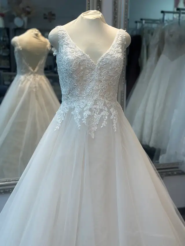 NEW Tulle Wedding Gown