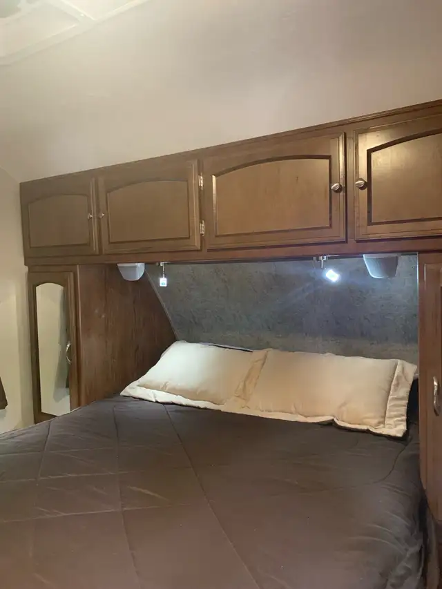 Coachman Freedom Express Trailer - Photo 7