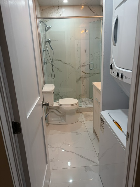 Renovated One Bedroom Apartment - Photo 4