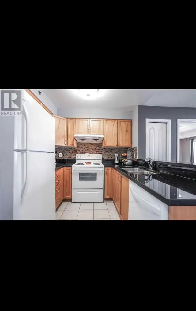 Room For Rent - Photo 4