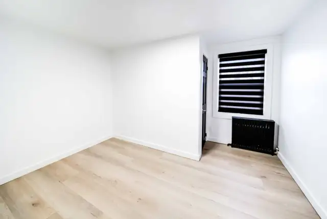 2 Bedroom Upper Apartment - Photo 11