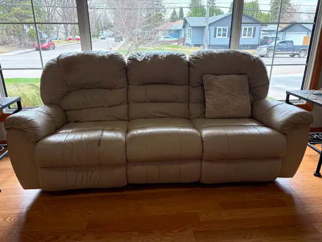 3 Piece Leather Recliner Couch, Loveseat and swivel Chair