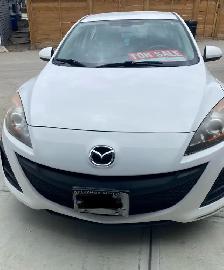 2010 Mazda 3 sedan - Photo 3
