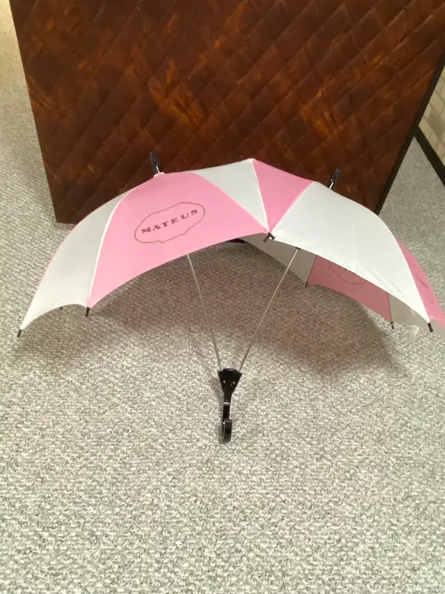 Unique 2-person COUPLES UMBRELLA - Photo 2