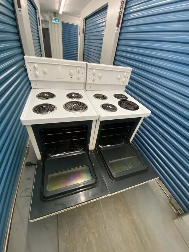 SLIGHTLY USED ELECTRIC STOVES - Photo 2