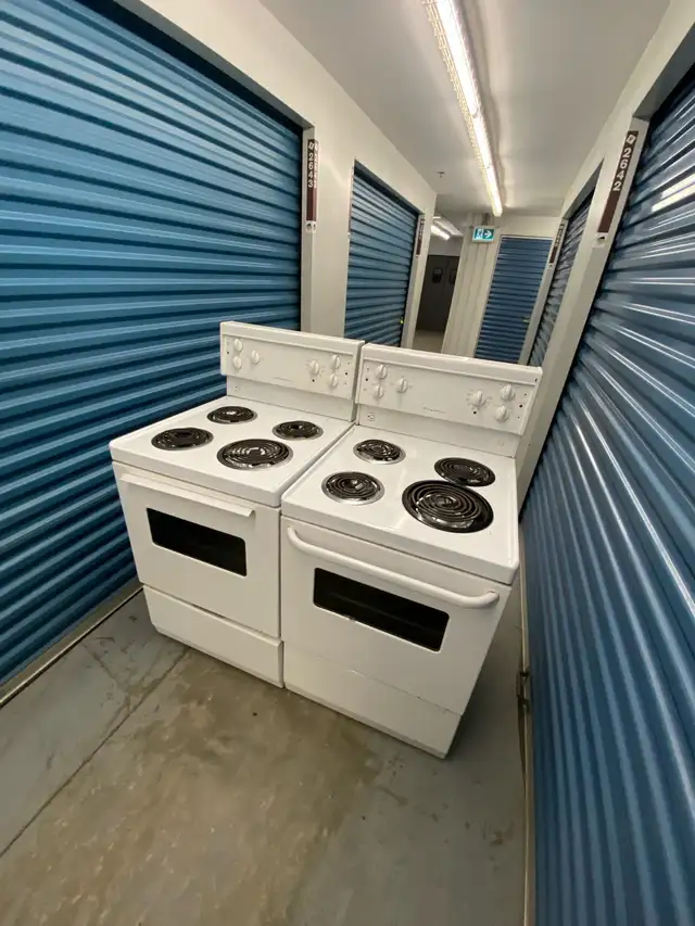 SLIGHTLY USED ELECTRIC STOVES - Photo 7