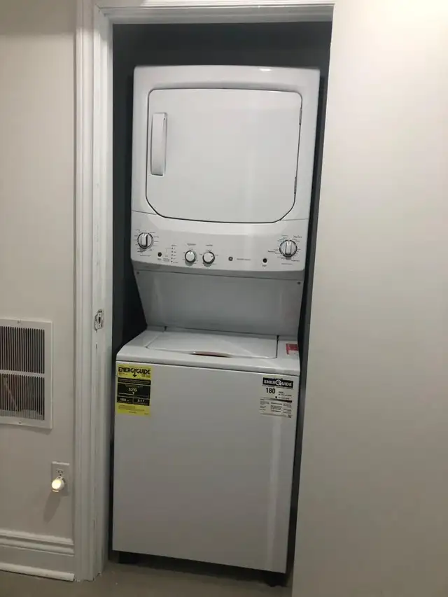 1 Bedroom Basement Apartment for Rent- Mississauga - Photo 6