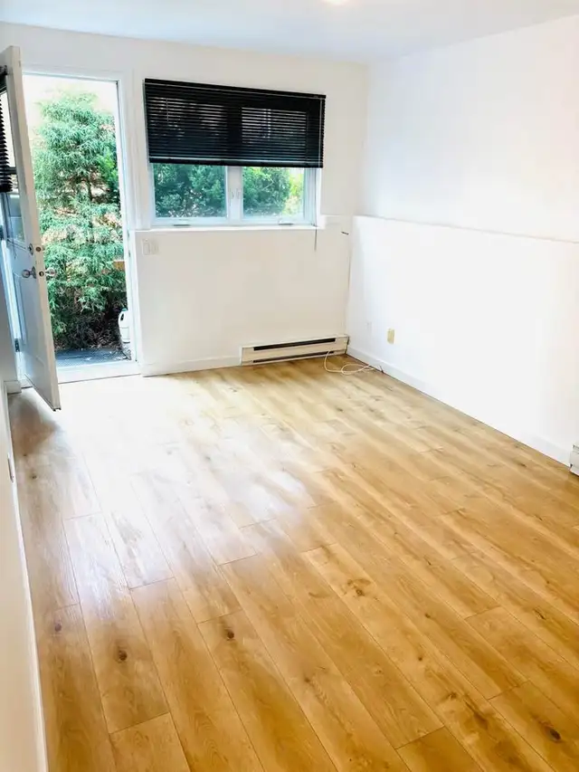 Studio semi-meublé calme et lumineux – Ahuntsic, Montréa - Photo 2