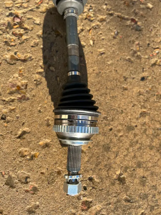 NEW IN THE BOX GSP NCV12507 CV AXLE ASSEMBLYAS PICTURED - - Photo 3