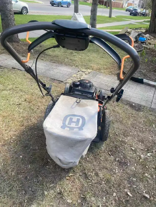 lawnmower - Photo 4
