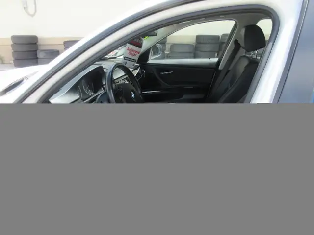 2011 BMW 3 Series 328 XI - Photo 10