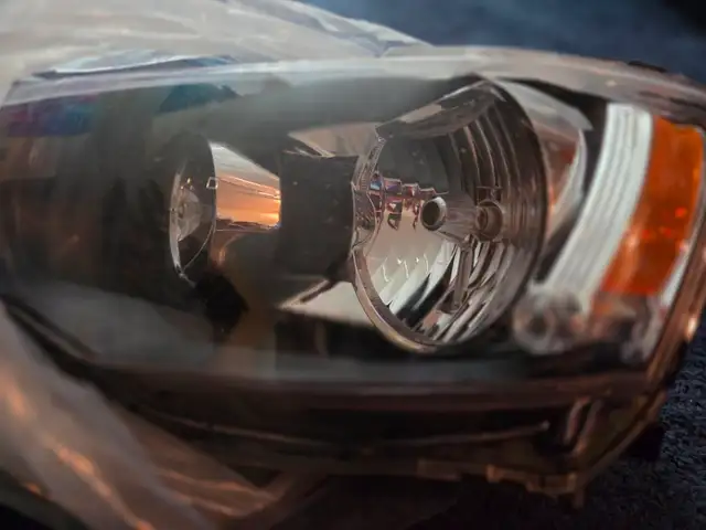 Bloc de Lumière avant et arrière Lancer 2016 (350$) Négociable - Photo 6