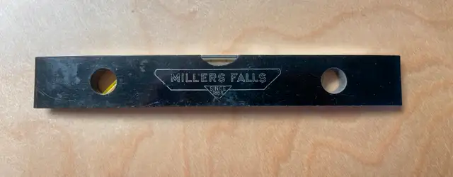 Millers Falls 9' TORPEDO LEVEL