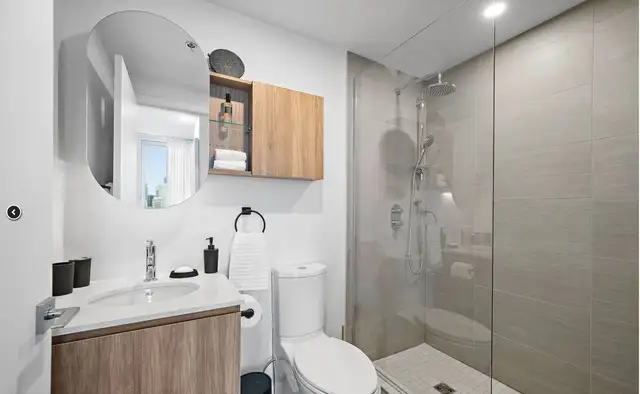 DOWNTOWN MTL FURNISHED EXECUTIVE CONDO, POOL, GYM - Photo 6