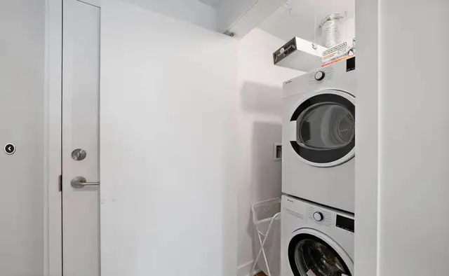 DOWNTOWN MTL FURNISHED EXECUTIVE CONDO, POOL, GYM - Photo 7