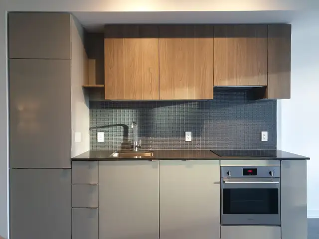 Yonge Eglinton 1 den condo - Photo 3