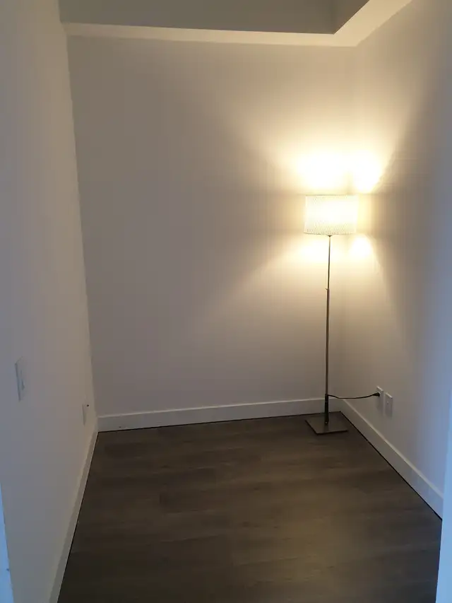 Yonge Eglinton 1 den condo - Photo 7