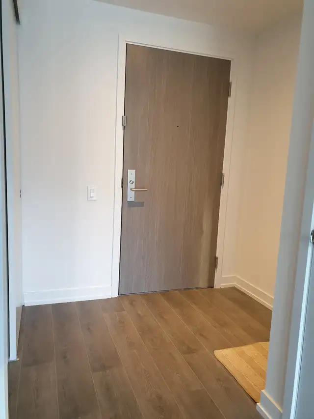 Yonge Eglinton 1 den condo - Photo 8