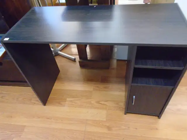 Small desk
