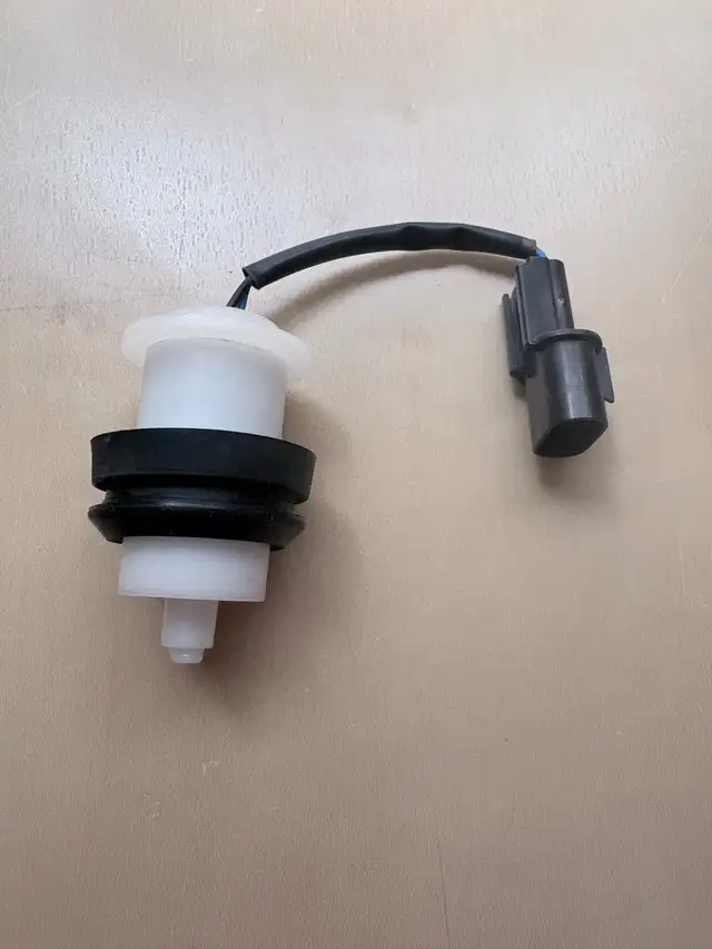 Windshield Washer Fluid Level Sensor