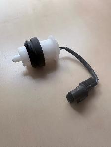Windshield Washer Fluid Level Sensor - Photo 2