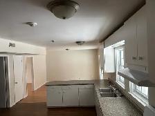 3 Bedroom Apartment for Rent - 98 Creery Ave - Photo 3