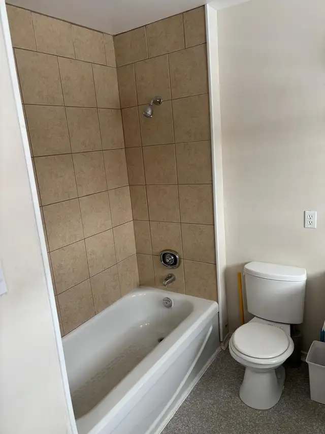 3 Bedroom Apartment for Rent - 98 Creery Ave - Photo 7