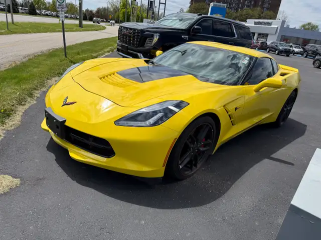Chevrolet Corvette - Photo 3