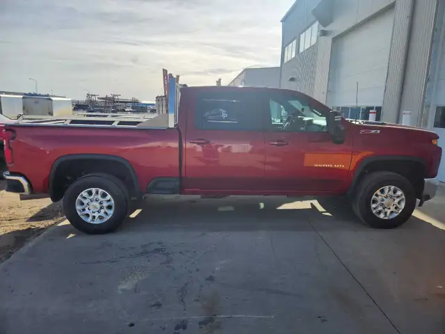 2022 Chevy Silverado Duramax Diesel 3500 HD