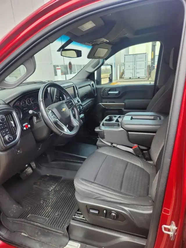 2022 Chevy Silverado Duramax Diesel 3500 HD - Photo 5