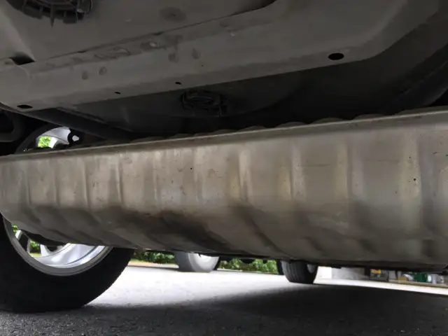 2010 CHRYSLER SEBRING CONVERTIBLE - Photo 2