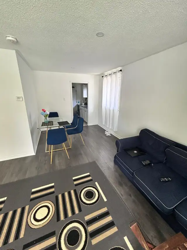 room for rent available - Photo 4