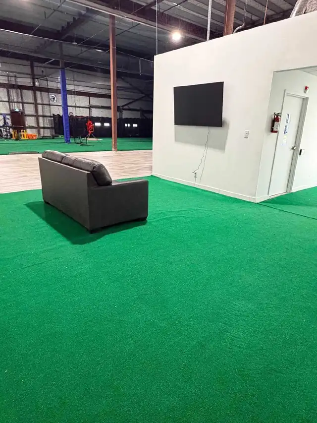 Title: Premium Studio & Gym Space for Rent  Dance, Yoga, Martial - Photo 6