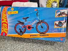 NEW KIDS 16 INCH  HOT WHEELS BIKE