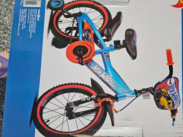 NEW KIDS 16 INCH  HOT WHEELS BIKE - Photo 2