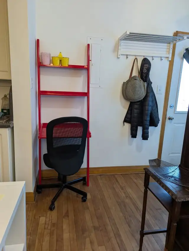 STUDIO 2 1/2 disponible mi/fin aout tout inclus et meublé - Photo 7